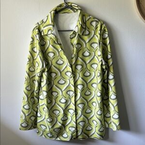 Green Patterned long-sleeved shirt